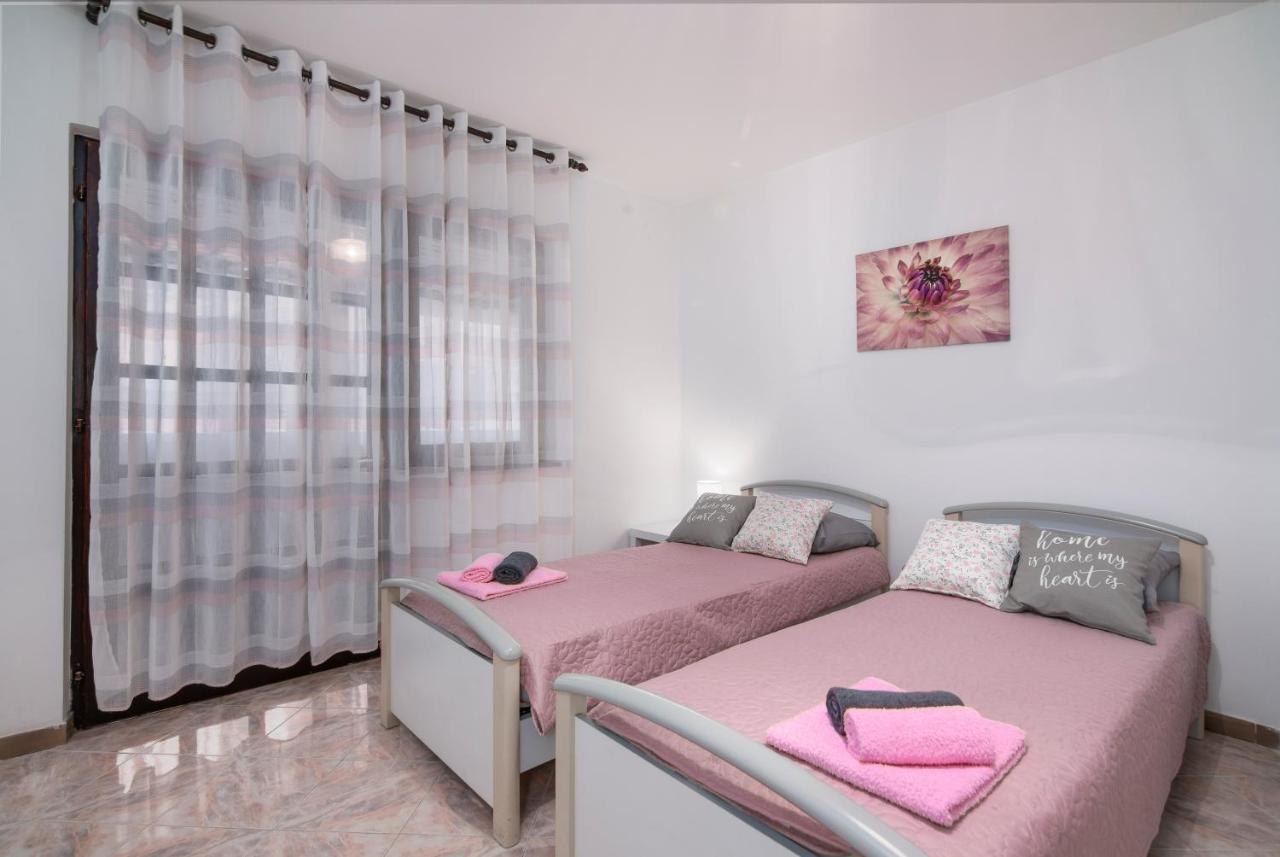 Apartment Palma Pula Extérieur photo